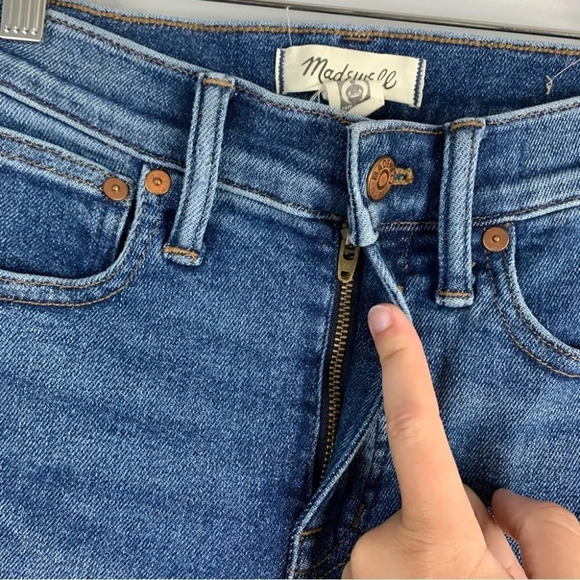 Madewell Cali Demi Boot Jeans in Bodney Wash Light Blue Flare  Leg Stretch 23 - Picture 4 of 13